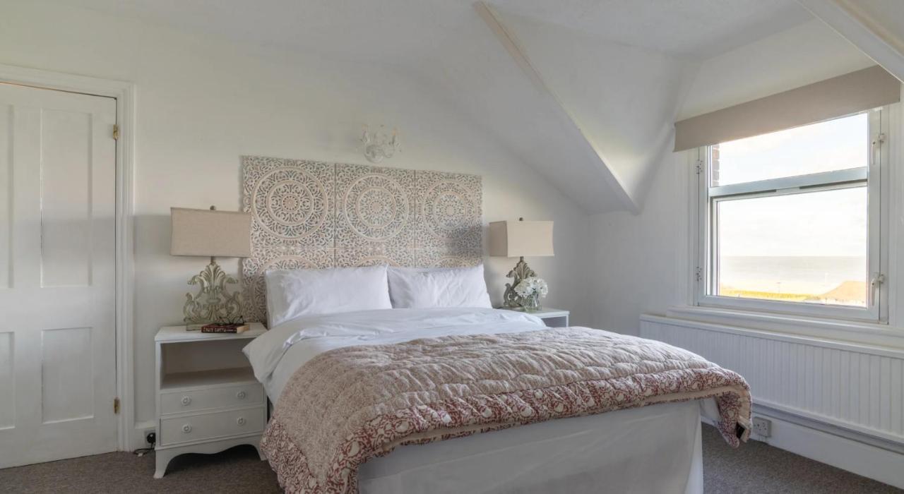Tranquil Beachfront Beautiful 2-Bed Apartment Deal Esterno foto